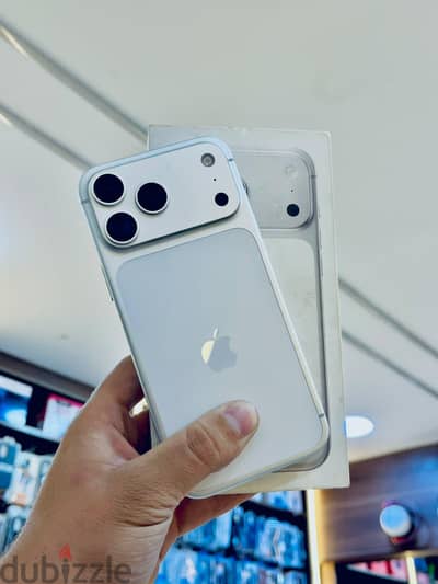آبل - آيفون 17 برو ماكس