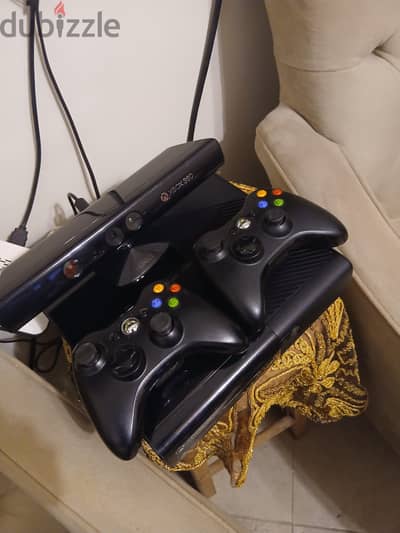 xbox 360  بحاله فوق الممتازه والعاب مميزه جدا