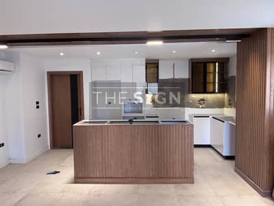 An apartment for rent in a prime location the square,