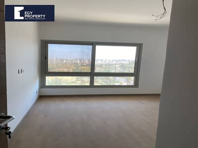 شقة متشطبة بالكامل للبيع موقع مميز جدا في اب تاون كايرو Uptown Cairo