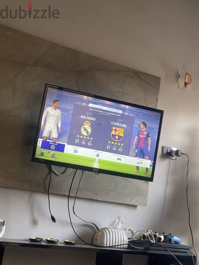 لعبه fifa18 فيفا ٢٠١٨ عشاق كريستيانو الريال و ميسي برشلونه