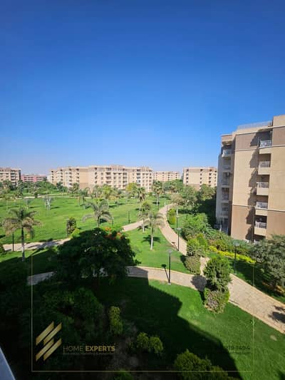 شقة جاهزة للسكن للبيع في مدينتي B11 بجوارالكرافت زون