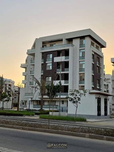 Move in immediately to a 121 sqm, 3-bedroom apartment at Al Maqsad Compound (New Administrative Capital, District R3)—ready for immediate occupancy. F