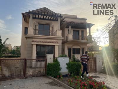 فيلا type A3 stand alone استلام فوري للبيع في مجموعه 23 باقل سعر في مدينتي garden view عقد قديم خطوات من منطقه الخدمات  استلام فوري