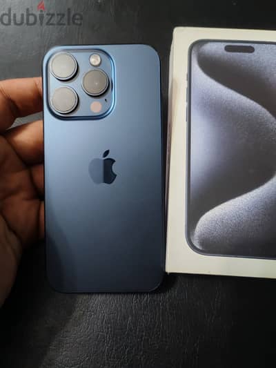 iPhone 15 Pro 256 معفي ضريبة معاه مشتملاته