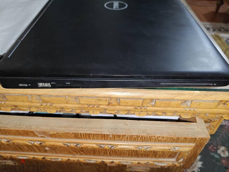 Dell Latitude 5580 4