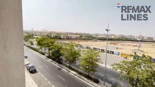 شقة مفروش للايجارفي مدينتي B7 | 96م | فيو نادي مدينتي