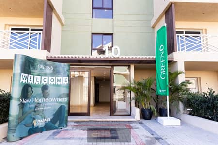 شقه للبيع كمبوند جرين 6 توسعات شماليه اكتوبر بمقدم بسيط وتسهيلات استلام فوري قريب من اي سيتي مونتن فيو