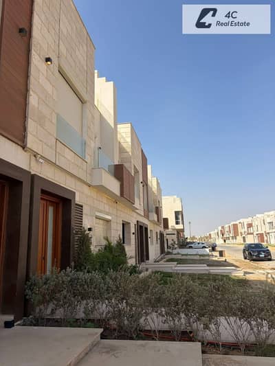 Lowest price in the market villa town house 4 bdr prime location open view landscape with flexible payment plan in AZZAR 2 Fifth Settlement New Cairo