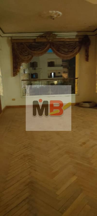 شقة للايجار قانون جديد مربع الوزراء دور ثالث اسانسير عمارة حديثة راقية هادئة 3 غرف 2 حمام مطبخ ريسبشن ليها مكان جراج 25 الف شهرين تامين وشهر مقدم