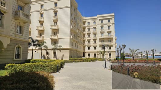 شقة متشطبة  استلام فورى  للبيع بمقدم 275ألف  وقسط على 12 سنه فى العاصمة الادارية
