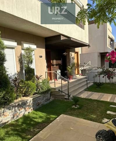 For sale at half price a 4-bedroom villa with a private pool in the best location in New Cairo on the Suez Road next to Madinaty and near Sodic Mivida