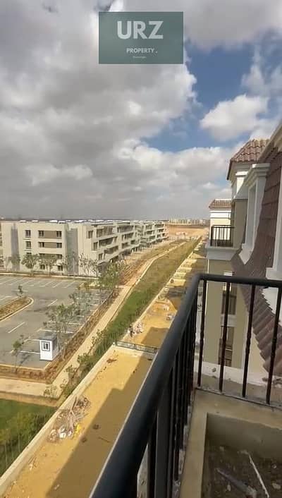 شقه للبيع Open View على سنترال بارك بجوار مدينتى على طريق السويس وجهه أمامى مدينة المستقبل بتر فلاى بجوار البوسكو و بالقرب من سراي لافينير جرين سكوير