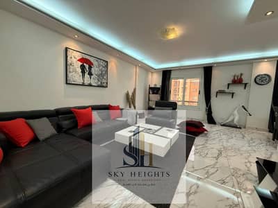 A distinctive unit with an area of 155 meters, on the first floor, with super luxury finishes and a spacious layout suitable for families, in a prime