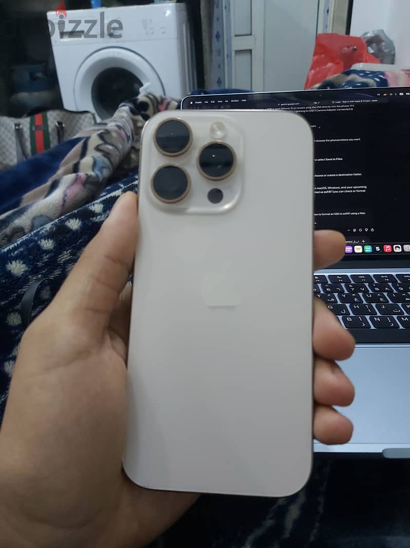 Apple - iPhone 16 Pro 7