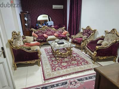 صالون كامل بحالة ممتازة