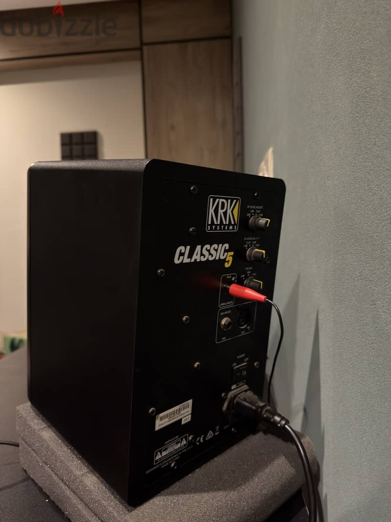 KRK Classic 5 Studio Monitors 3