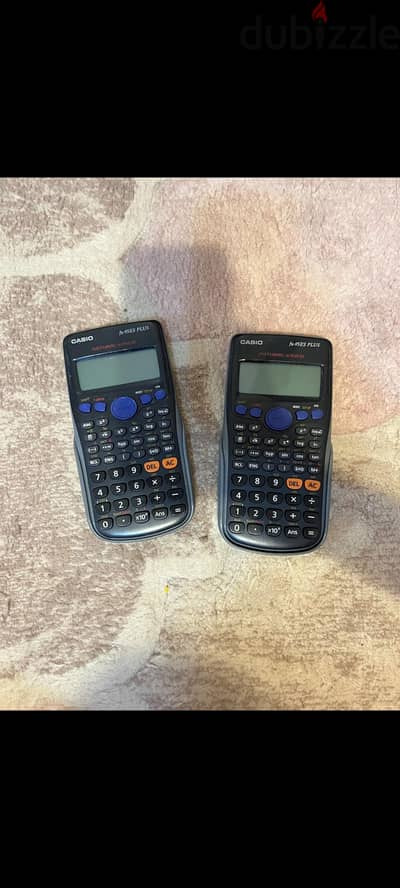 Calculator casio fx-95ES plus الواحدة ب ٥