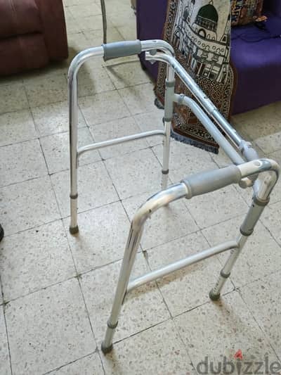 مشايا ومعها عجلات