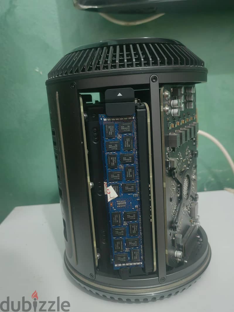 mac cylinder 8 core 64gb ram 4