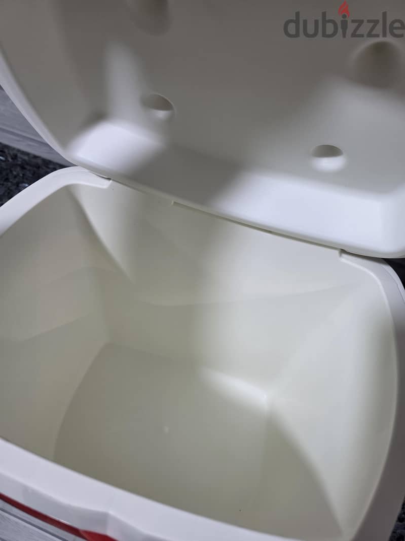 Tank ice box 1