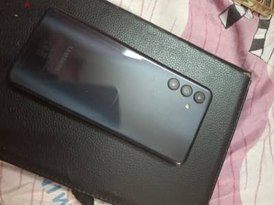 Samsung A04s
