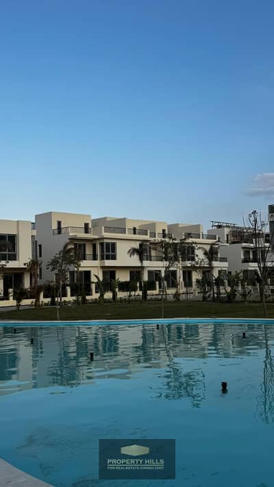فيلا للبيع فى قلب الشيخ زايد فى فيليدج ويست من دره بجوار كايرو جيت فى  Village West by Dorra
