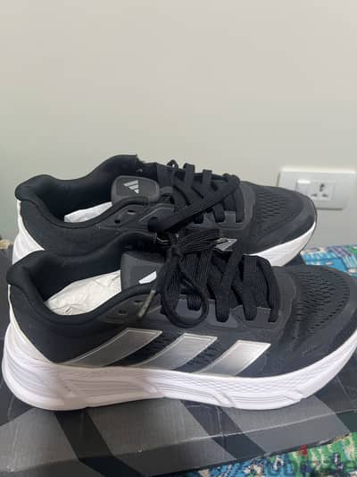 Adidas 42 made in Indonesia