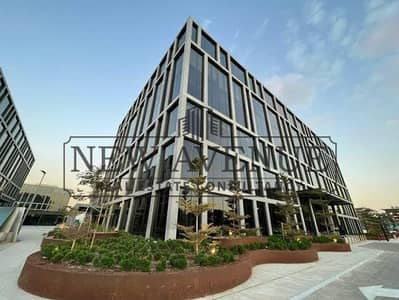 Office 96 SQM CFC For Rent Fully Finished divided 3 Rooms Full panorama View