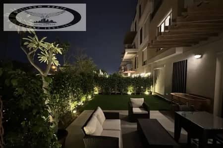 Furnished duplex (hotel-style) for rent in SODIC Eastown Compound, Fifth Settlement Ultra-super-lux finishing  Floors: Ground and First Area: 240 m²