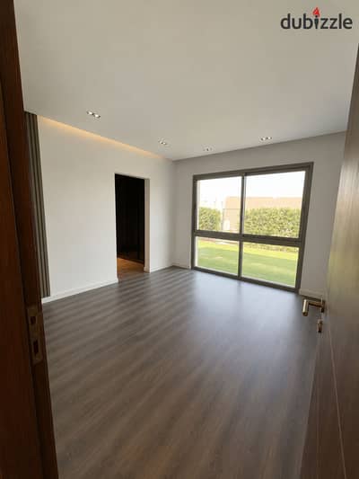 Ground floor apartment with garden for cash sale, finished, next to Sodic