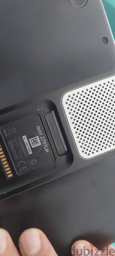 جهاز gps شغال بس محتاج شاشه