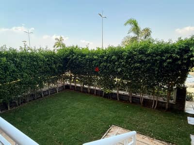 For sale in my city, a ground floor apartment with a garden at B10, an area of 189m and a garden of 70m, located steps away from all services. Super luxury finishes, first residence, Talaat Mostafa.