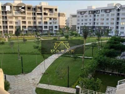 Opportunity to capture an apartment in Madinaty with luxurious finishing, ground floor with garden 136+50m