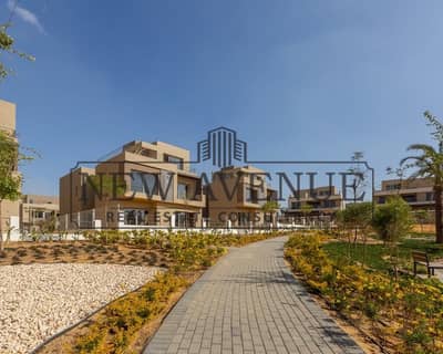 فيلا مستقلة نموذج M للبيع متشطبة استلام فوري بموقع متميز في بالم هيلز نيو كايرو Palm Hills New Cairo PHNC