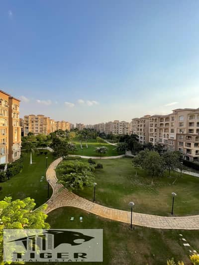 Rent snapshot in my city – Model 300 Available for rent, a very special apartment with an area of 175 square meters, suitable for families looking for a large space, practical division, and an open and unique view.