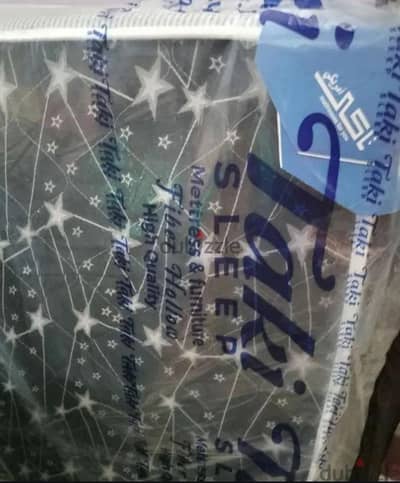 سريرين ودولاب ووحدة ادراج  مستعمل ومرتبه لم تستخدم