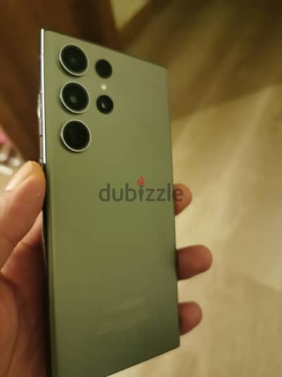 Samsung S23 Ultra like newwith box. . no traders please