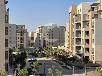 PRIME APARTMENT 3 BEDROOMS IN NEW CAIRO DISTRICT 5 WITH LOWEST PRICE AND LUXURY LOCATION OVER 7 YEARS INSTALLMENTS!!