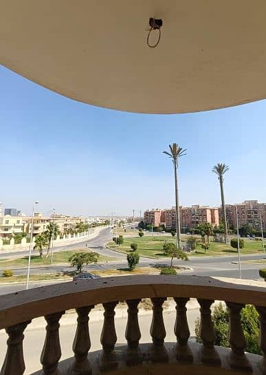 For Sale: 240 sqm Townhouse in Hadayek El Mohandseen Compound  Prime Location next to Seoudi