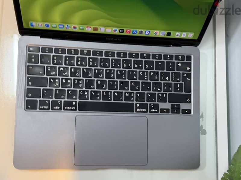 MacBook Air 2020 Intel Core i3 – 8GB RAM 5