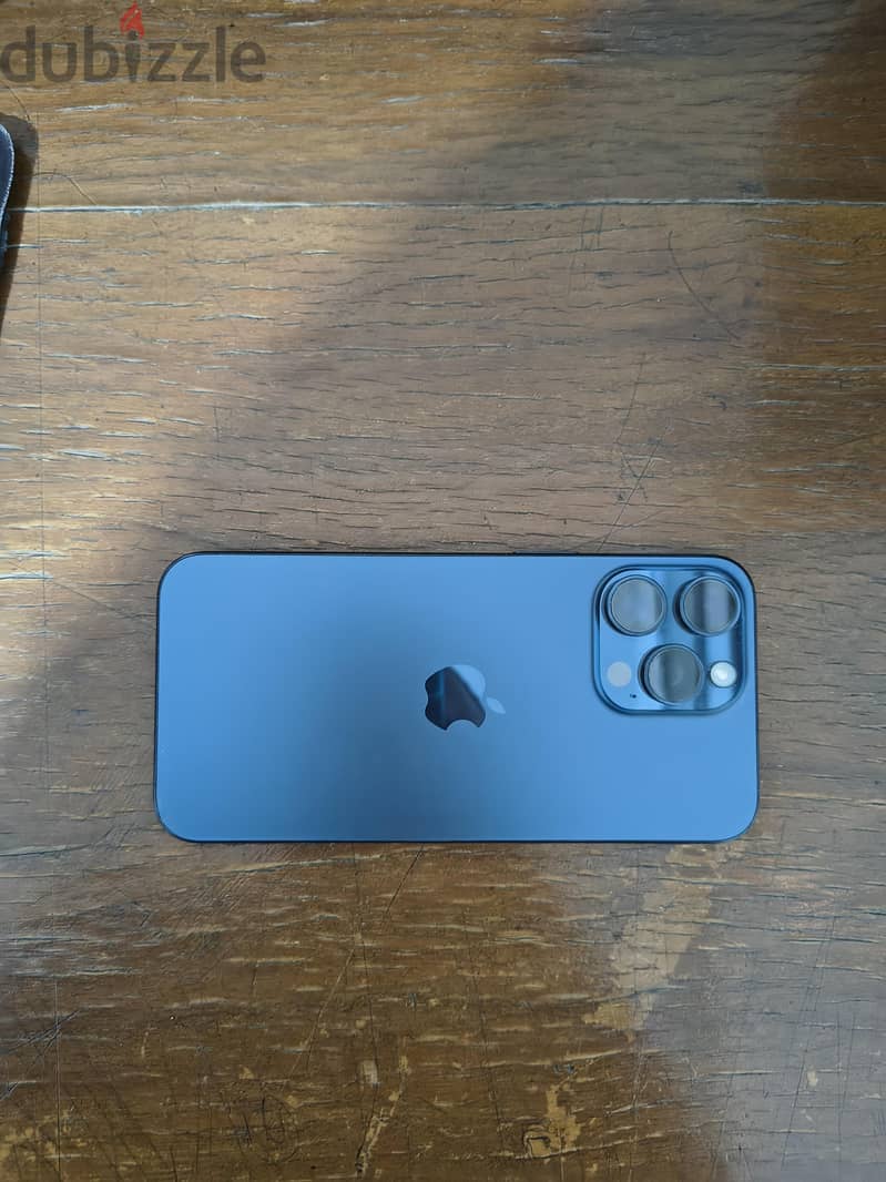 Apple - iPhone 15 Pro Max 1