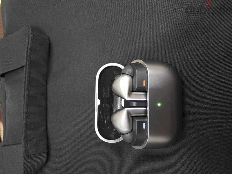 Samsung Galaxy Buds 3 Pro 1
