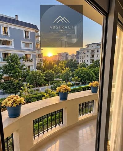 Triple view apartment with VIP finishing, immediate delivery in Mountain View, Fifth Settlement, in front of Al Rehab and Al Naeb Al Amal,