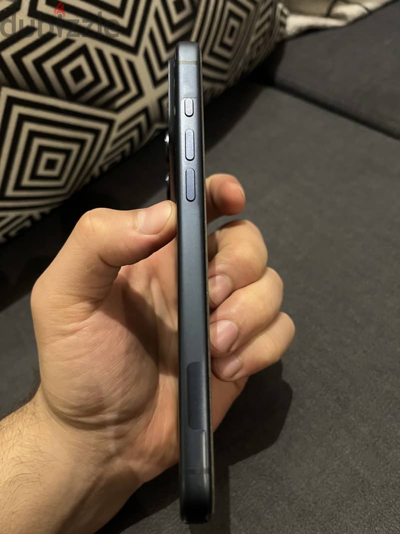 Apple - iPhone 17 Pro Max 1