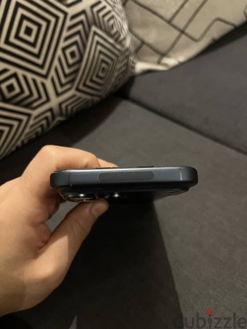 Apple - iPhone 17 Pro Max 4