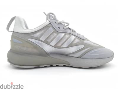 جديد Adidas ZX 2k Boost original  مقاس 42.5. سعره في التوكيل ب ٩٧٠٠