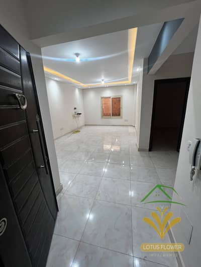 For rent, a second number from Platinum Lotus Club North.