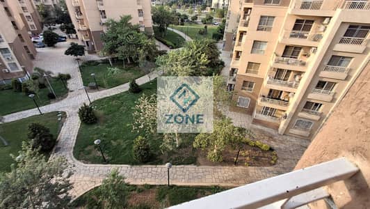 شقة للبيع بمدينتي B11 دور خامس 133م فيو جاردن وامام المسجد والخدمات مباشر وبسعر لقطة