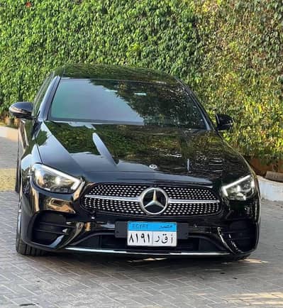 سيارة مرسيدس للإيجار بالسائق - Mercedes E-Class For Rent